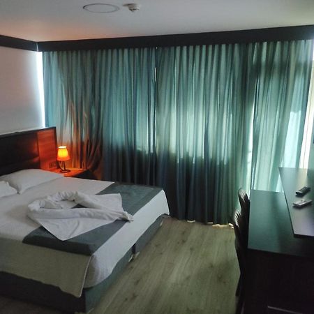 Volens Hotel Gebze Exteriör bild